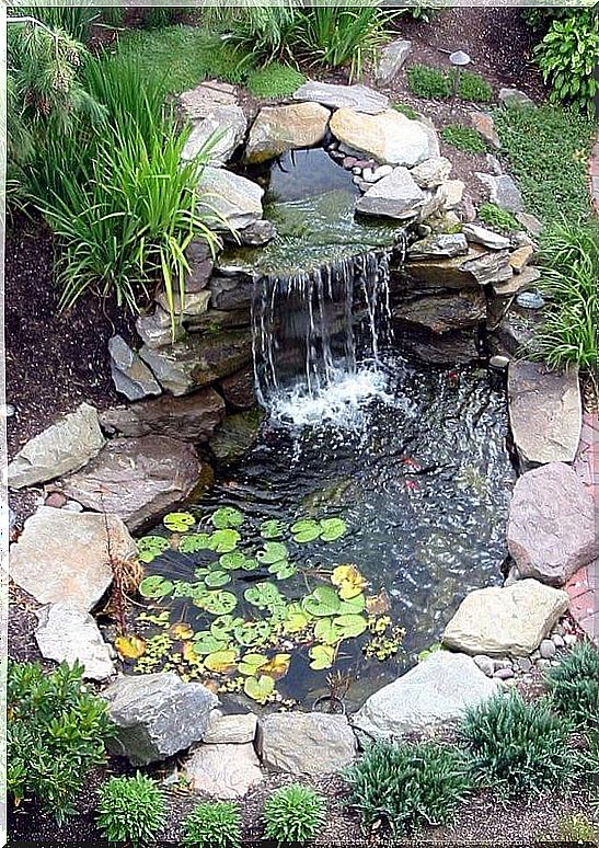 A beautiful waterfall for your artificial lake.