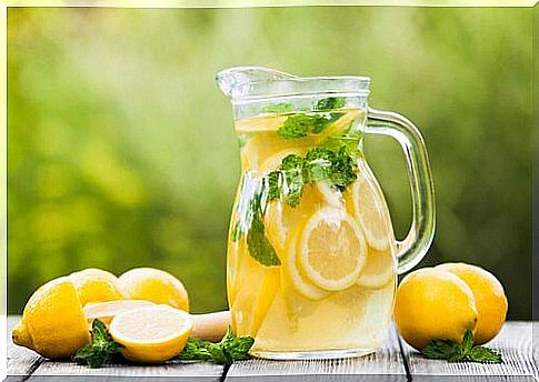 6 Benefits of Lemon Juice for Your Health