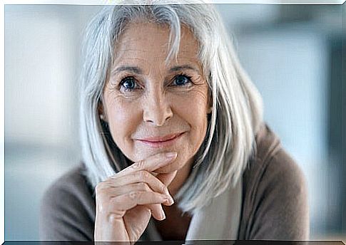 woman with gray hair