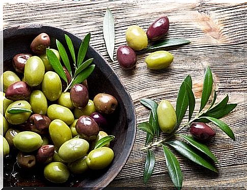 Excellent olives to replenish collagen