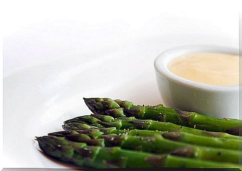 Asparagus are excellent natural diuretics