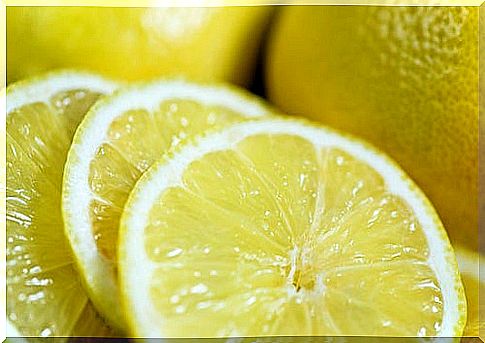 Lemon to rejuvenate the skin