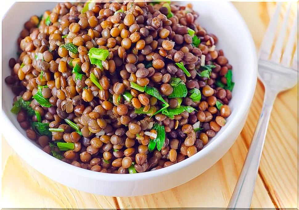 Learn how to prepare delicious lentils with vegetables