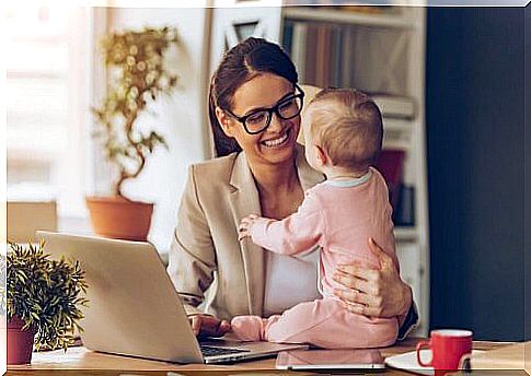 Mother working even on maternity leave