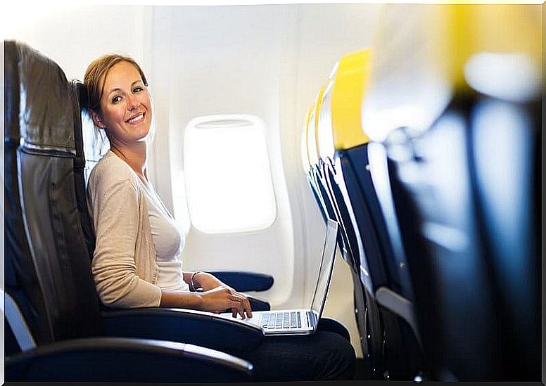 woman without phobia of flying