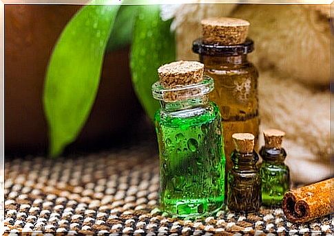 Tea tree oil against hyperhidrosis