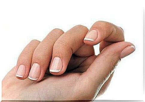 Strong nails thanks to garlic